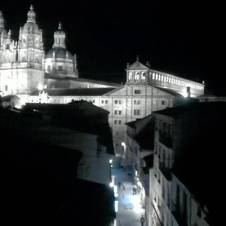 בית הארחה Pension Salamanca סלאמנקה