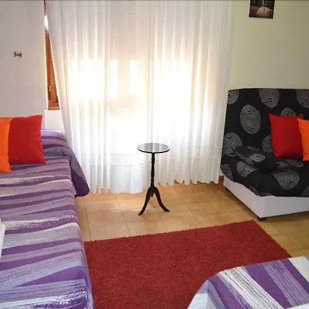 Pension Salamanca 2*