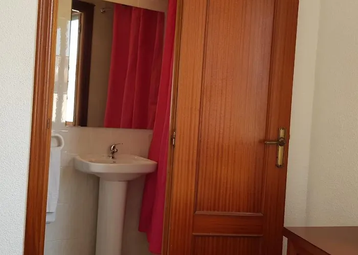 בית הארחה Pension Salamanca 2*