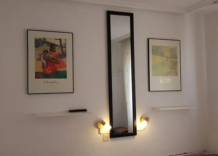 Pension Salamanca בית הארחה 2*