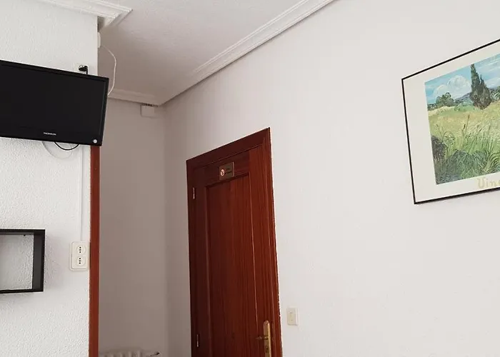 Pension Salamanca 2*