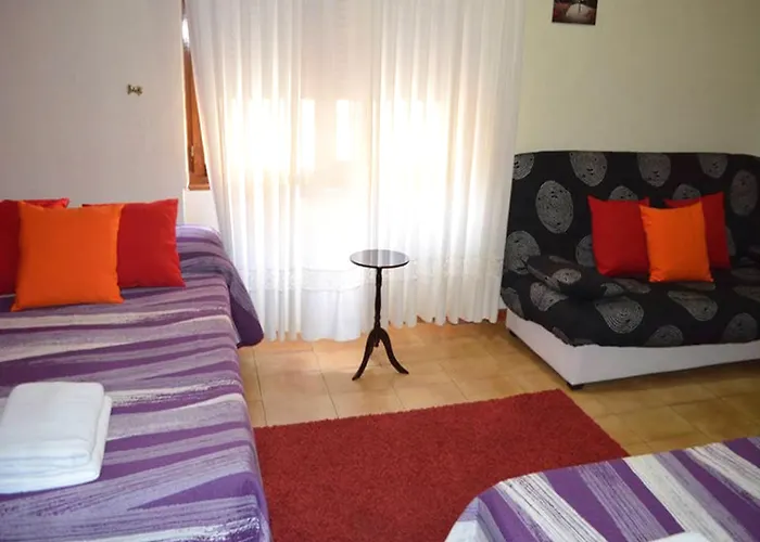 בית הארחה Pension Salamanca סלאמנקה