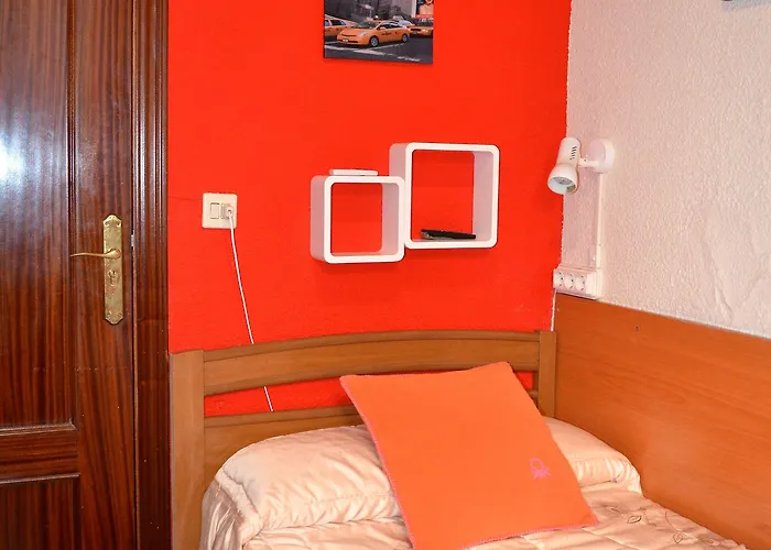 בית הארחה Pension Salamanca