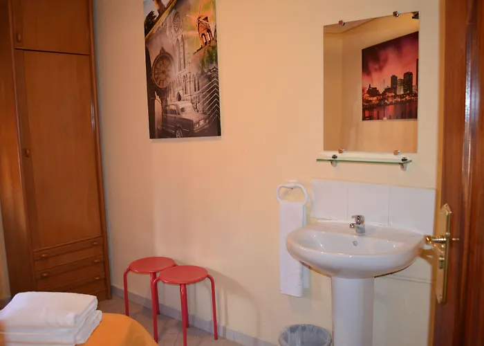 Pension Salamanca 2*