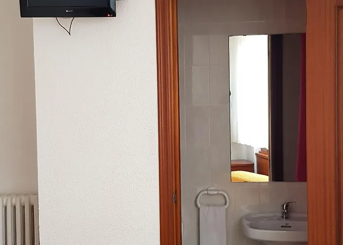 בית הארחה Pension Salamanca 2*