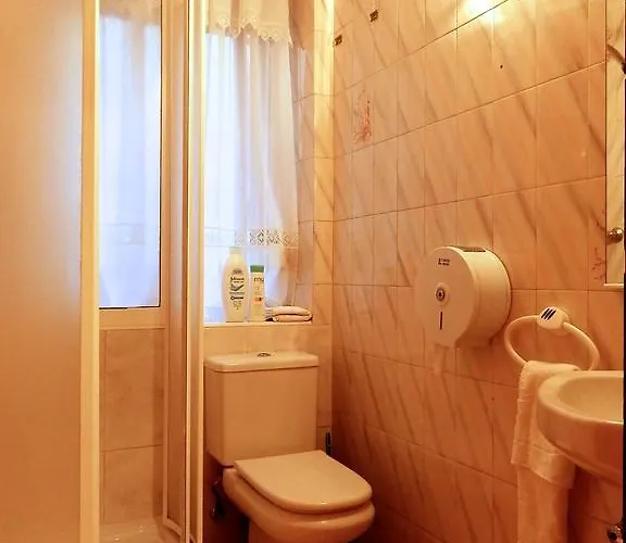 Pension Salamanca 2* סלאמנקה